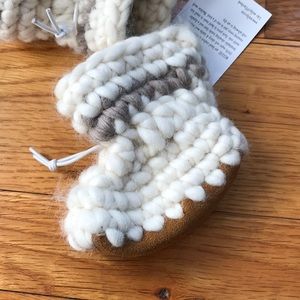 Wullyz handcrafted lambs wool baby moccasins